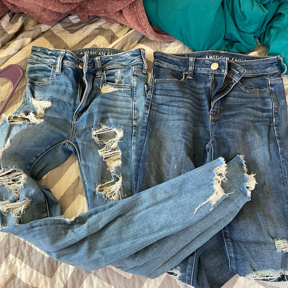 2 American Eagle Skinny Jeans